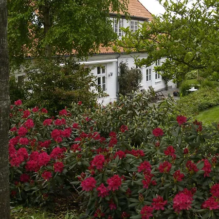 Juhl's Bed & Breakfast *